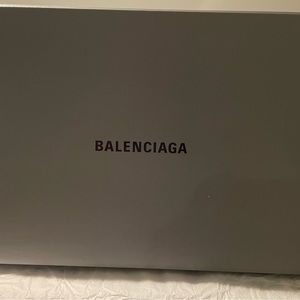 Balenciaga shopping 🛍 bag w/ shoe 👠 box